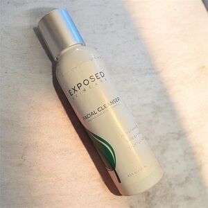 Facial Cleanser - White